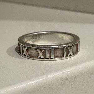Tiffany & Co ATLAS 925 Sterling Silver Roman Numeral Ring